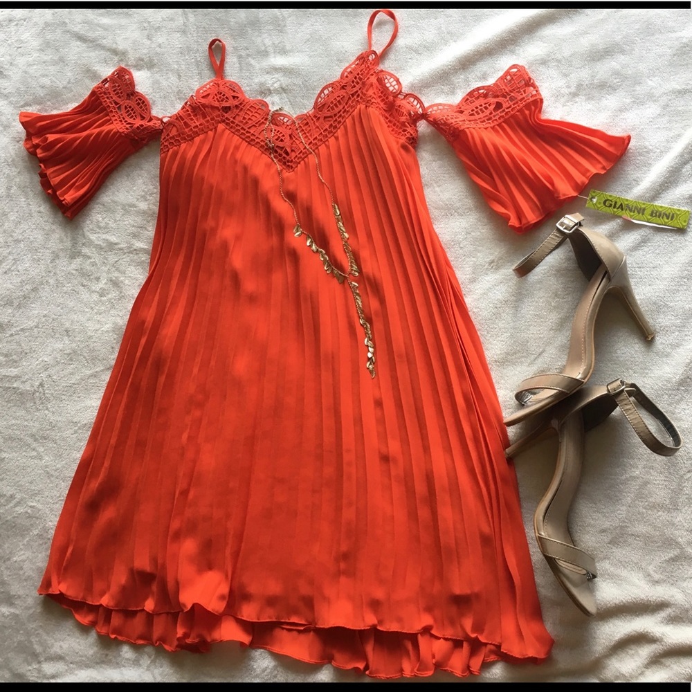 Gianni Bini shoulderless Dress